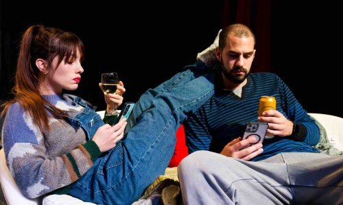 Kazalište KNAP: Premijera predstave 'Dok nas inteligencija ne rastavi'