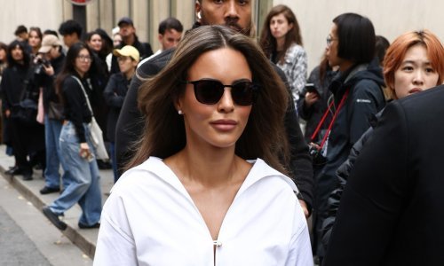 Čini nas vitkijima: Ovakva suknja savršena je zamjena za hlače, a nosi se uz - sve