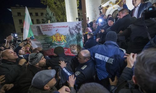 Bijesni nacionalisti napravili kaos zbog predstave u kojoj glumi John Malkovich: 'Sprda se s Bugarima'