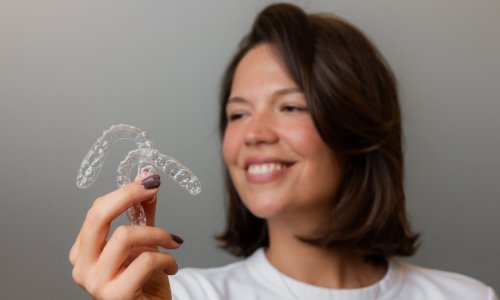 Do savršenog osmijeha diskretno: Ostvarite popust na Invisalign u poliklinici Le Clinic