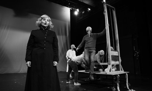 Praizvedba predstave 'Sokrat se ne boji biti ismijan' Zlatka Pakovića