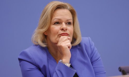 Ministrica: 'Njemačka se mora pripremiti na kibernetičke prijetnje uoči izbora'