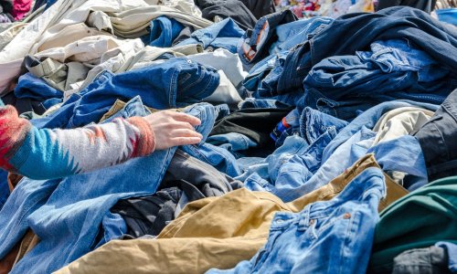 Europska komisija prelomila: Uvode mjere za spriječavanje uništenja neprodane odjeće