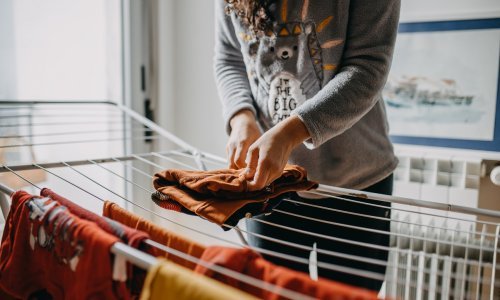 Mislite da zimi zbog grijanja nema vlage? Upravo suprotno - evo gdje griješimo!