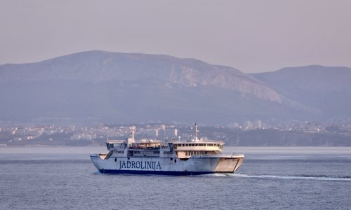 Otklonjen kvar na trajektu Tin Ujević; zaplovit će prema Supetru