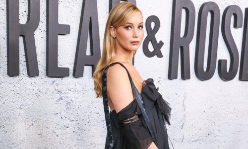 Jennifer Lawrence blista u trudnoći: Lijepa oskarovka istaknula trbuščić u glamuroznoj haljini