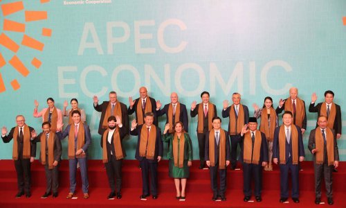 SAD i Kina suglasne: Nuklearnim oružjem trebaju upravljati ljudi, a ne AI