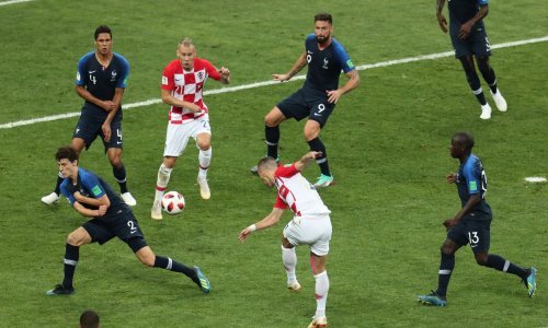 Srpski novinari u muzeju FIFA-e u Zurichu vidjeli kopačke Ivana Perišića; iznenadili su se i objasnili zbog čega