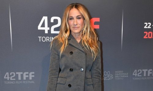 I Carrie Bradshaw ovo bi nosila na crvenom tepihu, a nije haljina