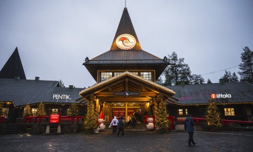 I dom Djeda Božićnjaka ostao bez snijega; u Laponiji kišilo