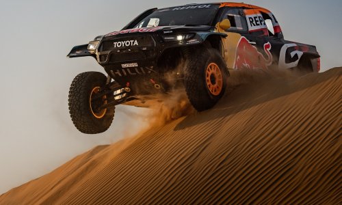 Toyota Gazoo Racing spreman za najtežu reli utrku: Moćni tim sa šest GR DKR Hilux Evo vozila