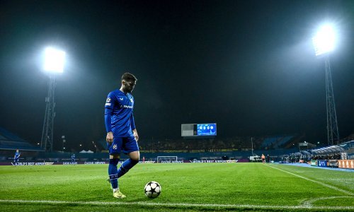 Nakon Baturine ozlijedio se i Ogiwara koji je vjerojatno završio priču s Modrima