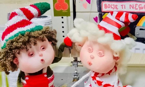 Radionica izrade božićnih vilenjaka s Milom Lončar, umjetnicom koja se bavi izradom duhovitih lutaka i karikatura