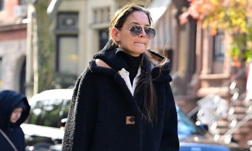 Sve što ona odjene, razgrabi se u rekordnom roku, a to je sudbina i ove torbe