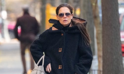 Bijesna Katie Holmes oglasila se oko napisa da je Tom Cruise kćerki dao milijune dolara