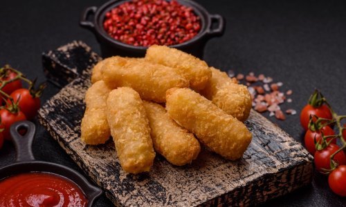 Pohani štapići od mozzarelle: Ukusna grickalica za nenajavljene goste