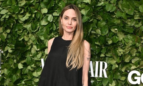 Nevjerojatno koliko crnih haljina ima Angelina Jolie, a u svakoj izgleda fantastično