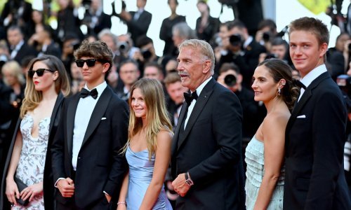 Fotografija otkrila sve: Kevin Costner okupio obitelj, no netko je ipak izostao