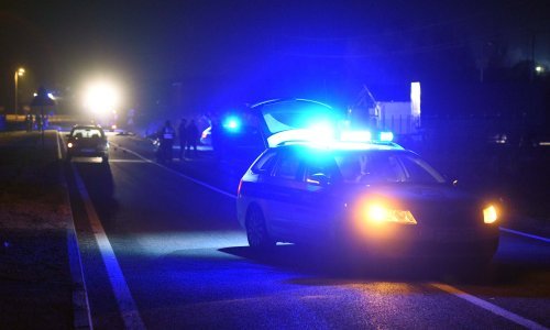 Poginuo policijac u Vinkovcima, vozio neprilagođenom brzinom, pa sletio s ceste