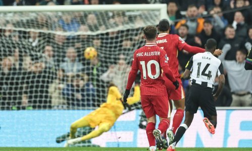 Luda utakmica Newcastlea i Liverpoola, City prekinuo crni niz, petarda Chelseaja