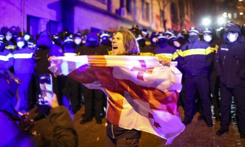 Prosvjednici u Gruziji blokirali ulice, policija uhitila oporbene političare