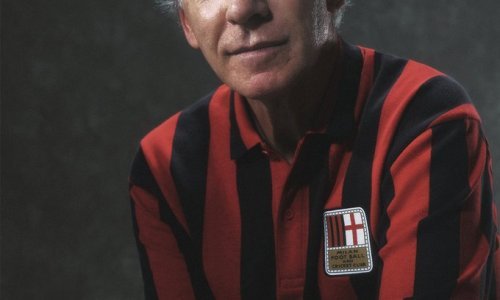 Legenda predstavila dresove stare 125 godina u kojima će igrati Milan; fantastični su, a navijači su oduševljeni