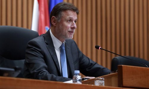 Glasanje o ustavnim sucima prebačeno za subotu: 'Danas bi to bio preveliki rizik'