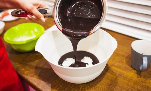 Čuli ste za Dubai čokoladu? Možete je sami naučiti napraviti