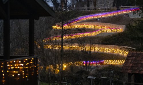 Hrvatsko selo najljepše je u Europi, a pogledajte kako rajski izgleda za vrijeme Adventa