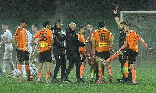 Trener Šibenika isključen nakon kaosa i vrijeđanja suca: 'Ponavljam, krivo mi je zbog toga'