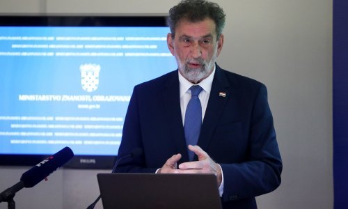 Ministarstvo: Kriznu intervenciju u OŠ Prečko trenutno provodi 15 osoba