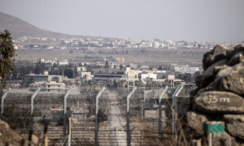 Sirijski pobunjenički vođa obećao kazniti svakog tko je mučio ili ubijao zatvorenike