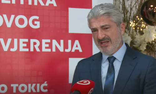 Mama uplakanog kandidata: Uvijek je maštao da će biti nešto, da će biti veliki čovjek