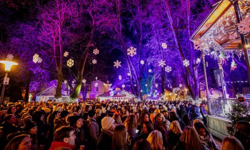 Josipa Lisac, Daleka obala, Silente... stižu u Karlovac na Advent