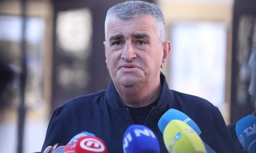 Bulj: 'Kandidati troše stotine tisuća eura, a 700.000 umirovljenika je na rubu gladi'