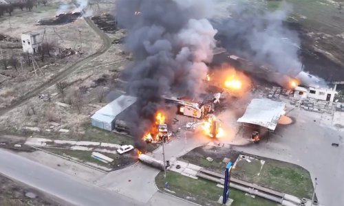 Ukrajina pokrenula masovni napad dronovima na skladište goriva u Rusiji; Poljska diže NATO-ove avione
