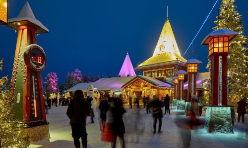 I Djed Mraz muku muči s pretrpanošću: broj žitelja u ovom mjestu u božićnoj sezoni poraste 10 puta