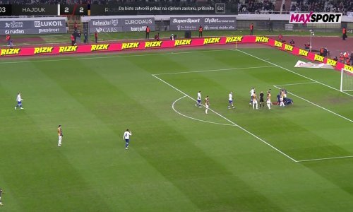 Pogledajte kako je golman Rijeke pao u nesvijest nakon duela s Livajom; zamijenjen je