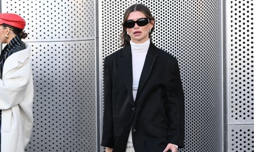 Ženstveno i moćno: Ovaj modni spoj postao je vrući trend, a izgleda tako efektno