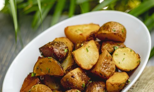 Neizostavan dio blagdanskog stola: Ovaj hrskavi pečeni krumpir pravi je užitak