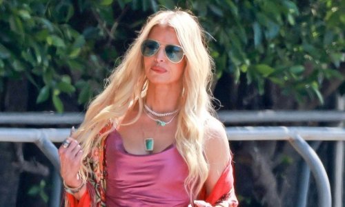 Jessica Simpson vraća se u glazbene vode, ali svi pričaju o njezinom izgledu