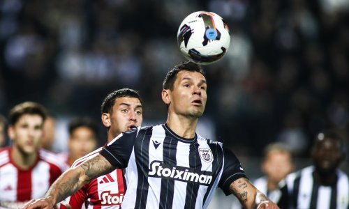 Dejan Lovren zaradio crveni karton, a trener PAOK-a poludio: Ovo je sramota!