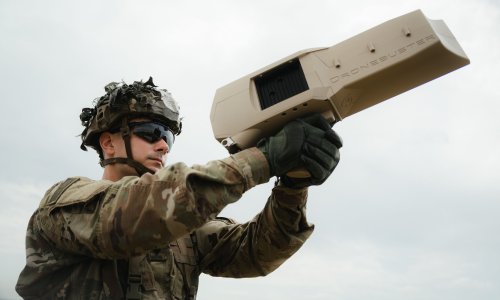 Nepoznati dronovi nadlijeću američke vojne baze, Pentagon u pomoć šalje 'Dronebuster'