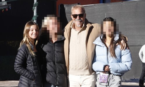 Kevin Costner proveo savršen dan i to zahvaljujući ovim posebnim djevojkama