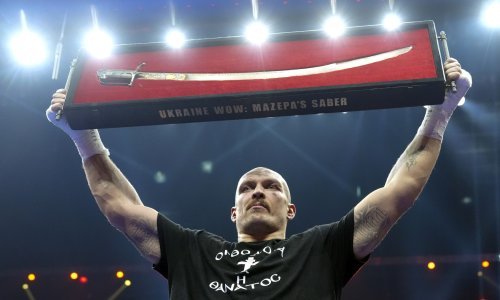 Evo čiju je sablju podigao Usik nakon pobjede protiv Furyja