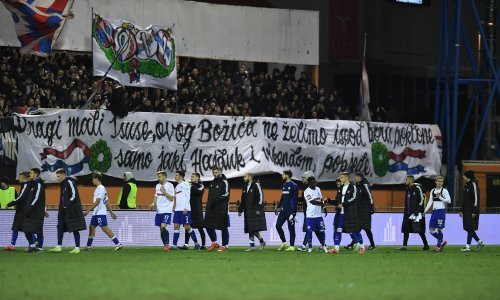 Kakva poruka Torcide: Dragi mali Isuse, ovog Božića ne želimo ispod bora...