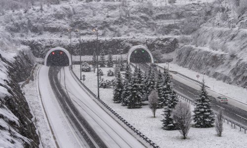 Stigao snježni ponedjeljak: U nekim dijelovima moglo bi napadati do pola metra