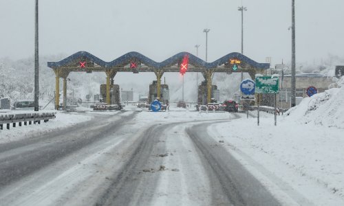 Vjetrovit, ali osjetno topliji četvrtak. Stiže promjena vremena i do 40 cm snijega