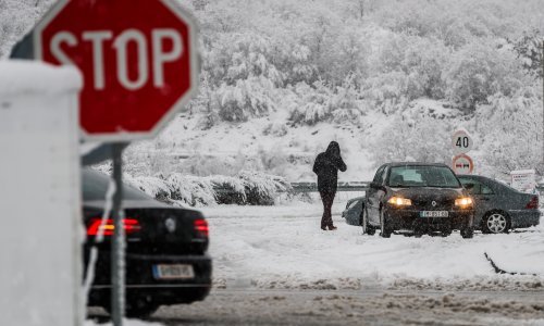 Snježni kaos na Balkanu: Prekinuto spašavanje planinara, ostali su na visini od 1700 m
