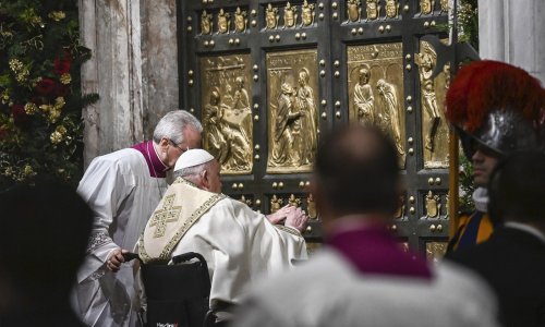 Papa otvorio Sveta vrata i označio početak Jubilarne godine Katoličke crkve